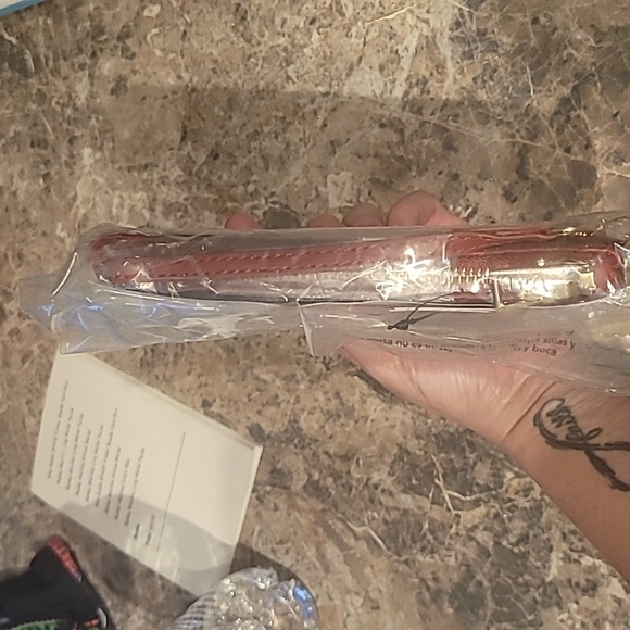 Badgley Mischka Quilted Clutch - Brick Red NWT BM-4032 - Picture 5 of 5